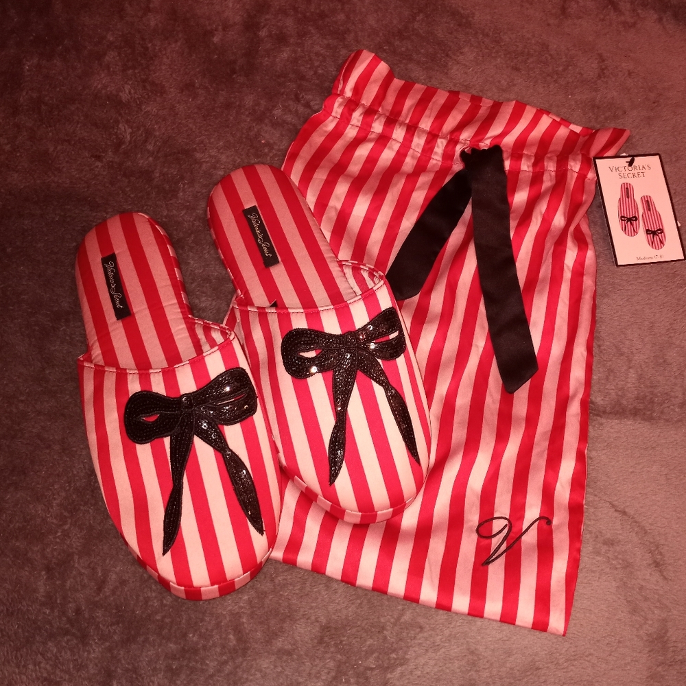 NWT Size 7/8 Victoria's Secret Iconic Red & Pink Strips W/ Sparkly Bow Slippers - Picture 6 of 16